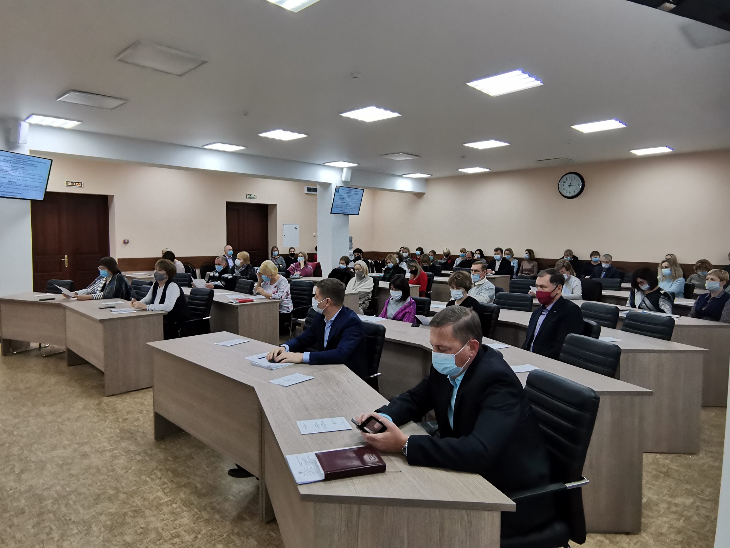 Состоялись публичные слушания по вопросу «О проекте бюджета муниципального образования город Балаково на 2021 год и на плановый период 2022 и​ 2023 годов»